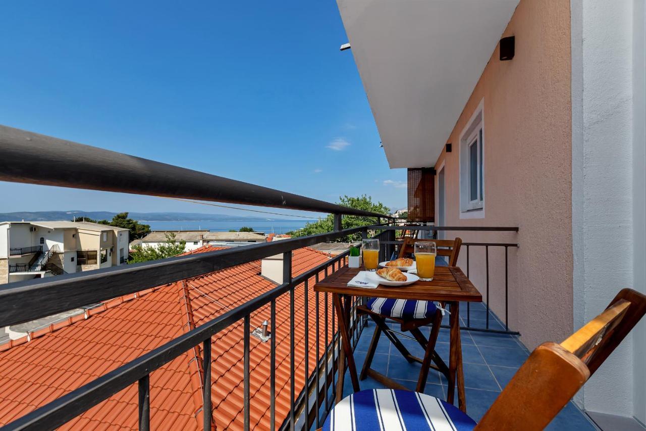 Apartments Rose Baška Voda Dış mekan fotoğraf